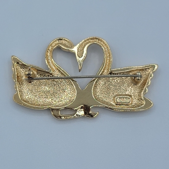 Vintage Butler Pair Of Swans Crystal Goldtone Brooch #650 - Picture 5 of 10